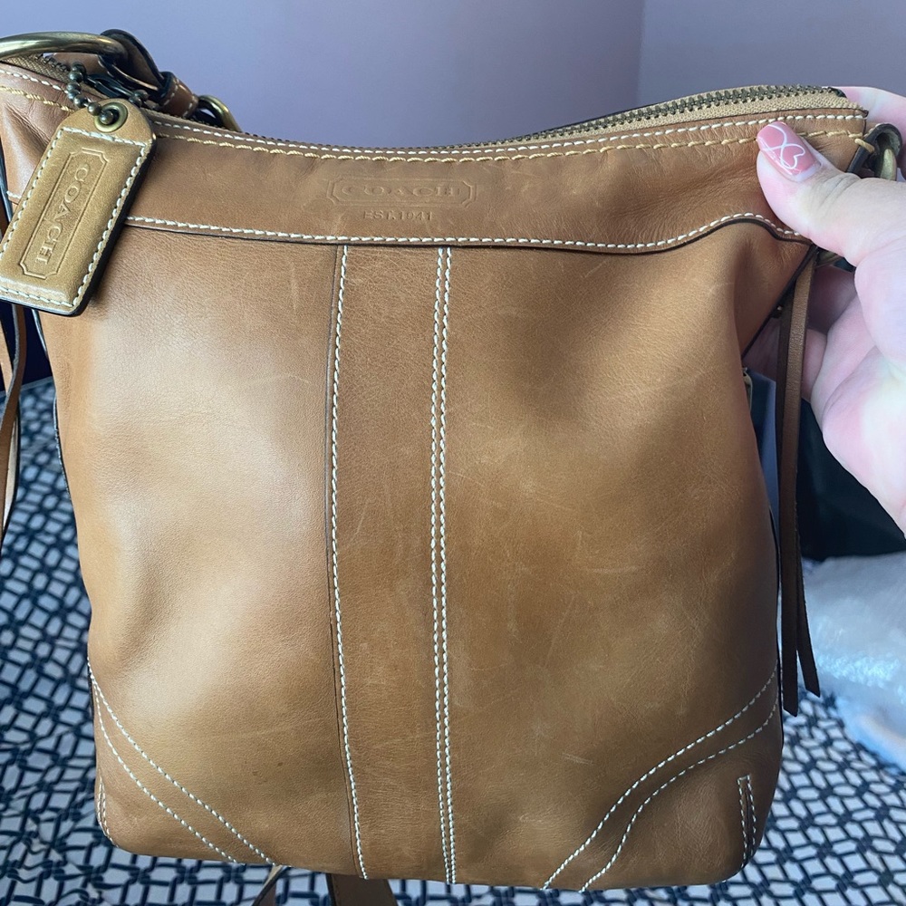 COACH Vintage Tan Leather Shoulder Bag